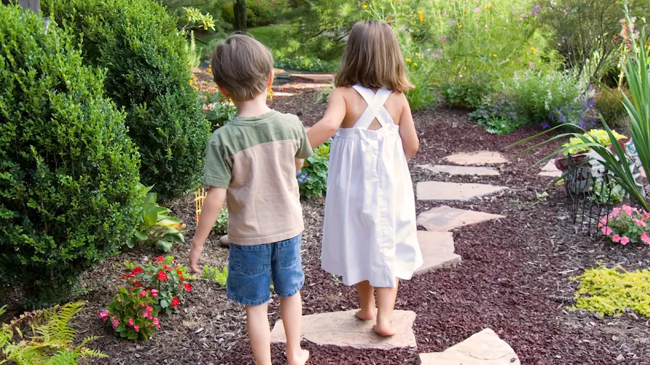 Garden Pathways and Walkways: Choosing the Right Materials for Your Landscape